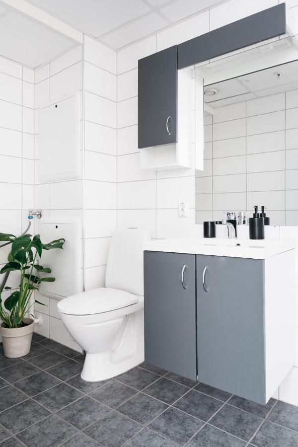 Stay Urban - Stylish Scandinavian Gem With French Balcony Bergen Exterior photo